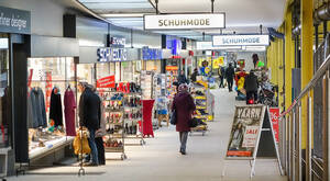 Ladenstraße Süd.