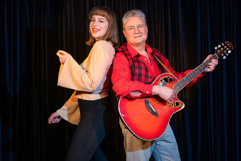 Eingespieltes Bühnenteam: Celina Schmidt und Günter Rüdiger. Foto: Lars Walter