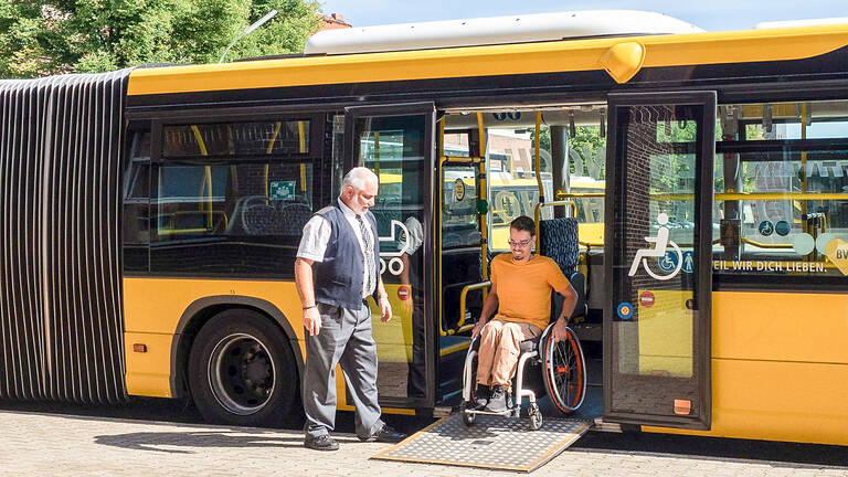Fit für die Fahrt – die BVG bietet Mobilitätstraining an. Foto: Susann Oecknick / BVG