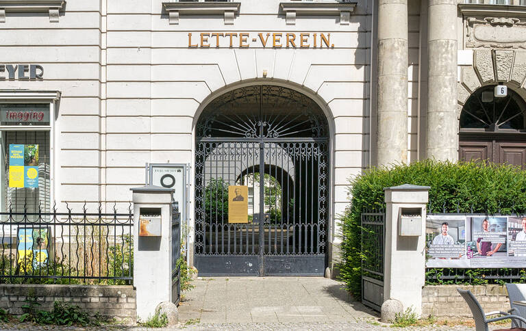 Der Lette Verein am Viktoria-Luise-Platz wurde 1866 gegründet.