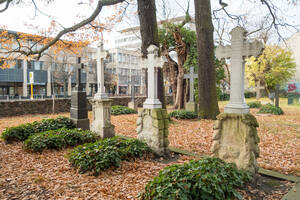 Friedhof an der alten Dorfkirche in Zehlendorf-Mitte.