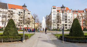 Bald wird der Brunnen am Viktoria-Luise-Platz wieder sprudeln.