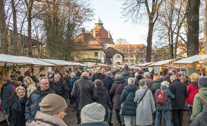 Der Weihnachtsmarkt ist ein Besuchermagnet.