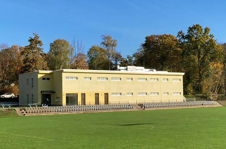 Das Sportfunktionsgebäude auf dem Hubertussportplatz. Foto: BACW