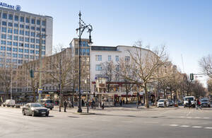 Joachimsthaler Straße Ecke Kurfürstendamm.