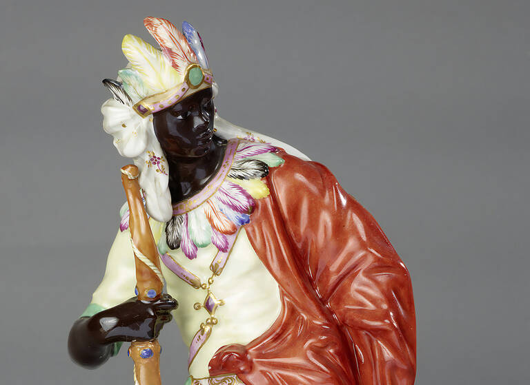 Allegorische Porzellanfigur um 1767. Foto: Wolfgang Pfaude / Königliche Porzellanmanufaktur Berlin