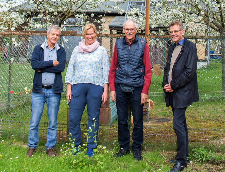 Pädagogische Leiterin Nicole Waltenberg mit dem ehrenamtlichen BNE-Zentrum-Bildungsteam.