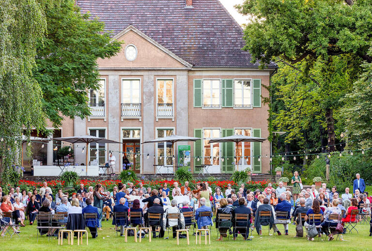 „Kultur Hilft Kultur“, Konzert eines Ensembles des Deutschen-Symphonie Orchesters Berlin im Garten der Liebermann-Villa. Foto: Thomas Lingens