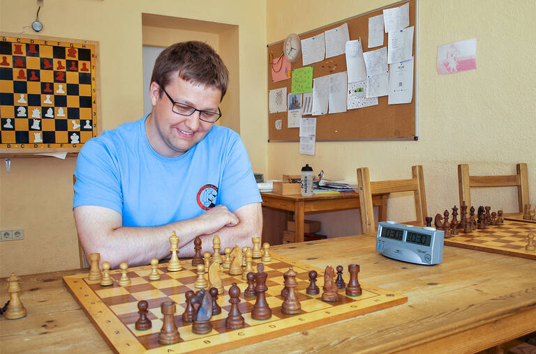 Schach-Theorie und -Praxis mit Hendrik Möller.