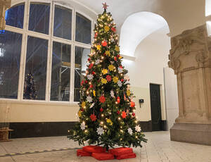 Wunschbaumaktion im Rathaus Charlottenburg. Foto: BACW