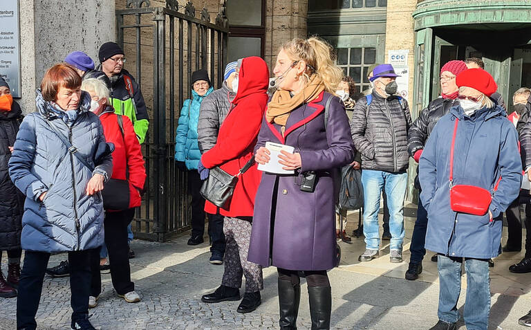 Kirstin Bauch beim Kiezspaziergang. Foto: BACW