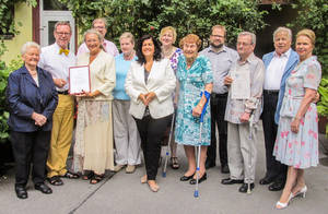 Ehrung langjähriger Vereinsmitglieder im Jahr 2015 mit Bezirksbürgermeister Reinhard Naumann (2.v.l.). Foto: Lorenz/ Wolf-Diedrich Kroll jun. / Thiemen