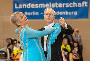 Dr. Wolf-Rüdiger & Regina Wirsching (Masters IV A) vom Blau-Weiss Berlin e. V. Foto: Tanzfoto Bolcz