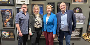 Kristin Bauch und Franziska Giffey beim Besuch des RTL Audio Center Berlin. Foto: BACW