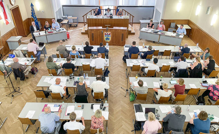 BVV-Sitzung im Rathaus Charlottenburg. Foto: von Kentzinsky / BACW