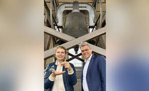 Rabea Rogge und Bezirksbürgermeister Oltmann. Foto: BA TS