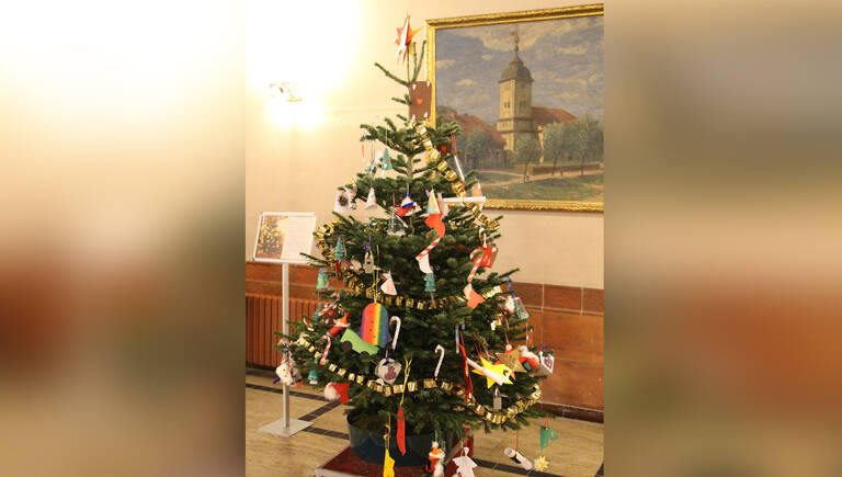 Wunschbaum im Rathaus Schöneberg. Foto: BA TS