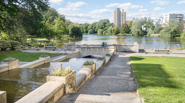 Blick von der Großen Kaskade über den Lietzensee.