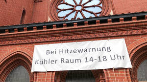 Die Pauluskirche in Zehlendorf Mitte bietet Schutz vor der Hitze. Foto: BA SZ