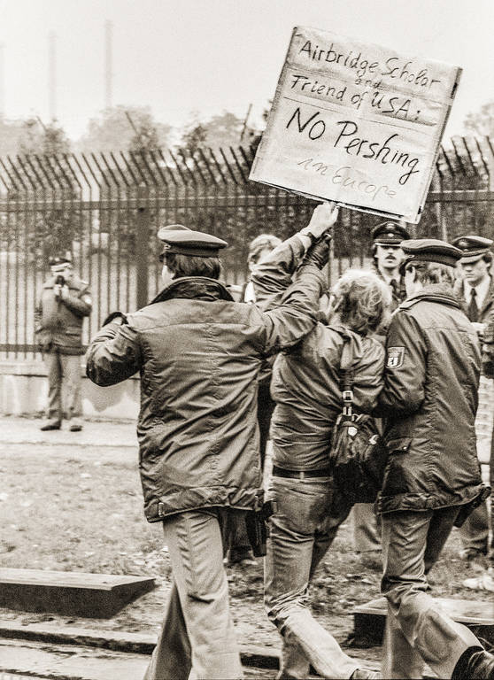 Blockade der Andrew-Barracks durch Demonstranten im Jahr 1983. Foto: Kristina Eriksson