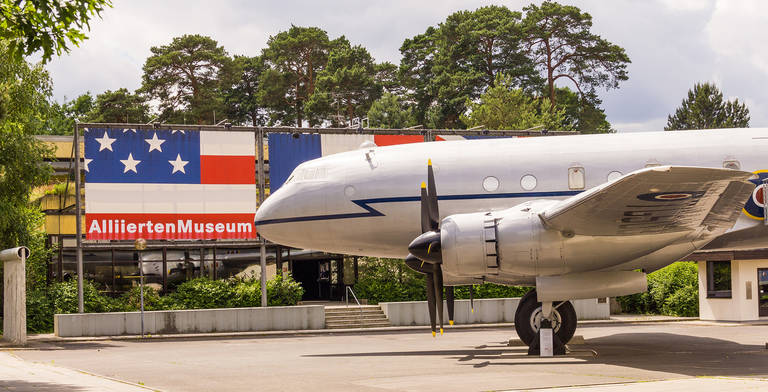 Das britisches Transportflugzeug Hastings TG 503 kann im Alliiertenmuseum besichtigt werden. Es gehört zu den Flugzeugen der Luftbrücke.