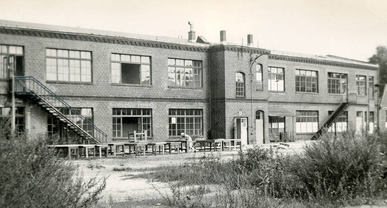 Der letzte Standort des Bauhaus: Alte Telefonfabrik in der Birkbuschstraße. Foto: Bauhaus Archiv Berlin