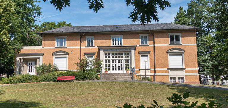 Leo-Borchard-Musikschule, Martin-Buber-Straße 21, 14163 Berlin