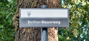 Der Lauf beginnt am Mauerweg, Nähe des Jenbacher Weg 4.