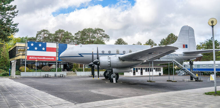 Der Rosinenbomber im AlliiertenMuseum
