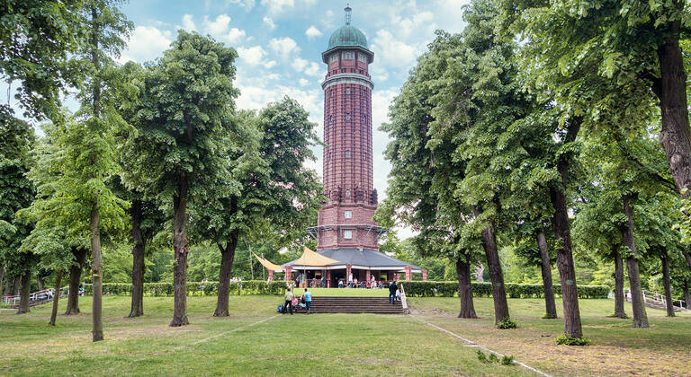Der Bau des Wasserturms im Volkspark Jungfernheide begann 1925 und dauerte zwei Jahre.