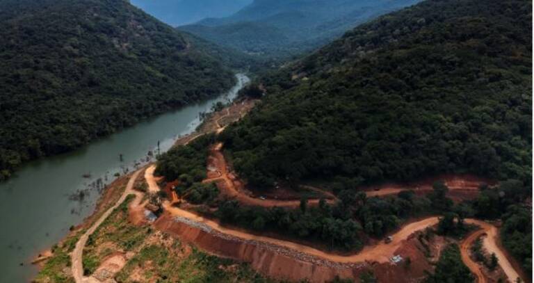 Landschaftsfoto aus Sri Lanka „great sandy river