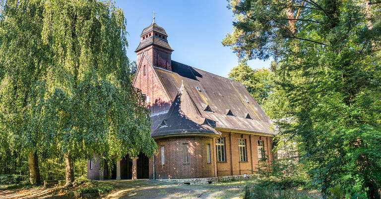 Kapelle des Waldfriedhofs.