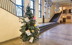 Wunschbaum im Rathaus Zehlendorf.