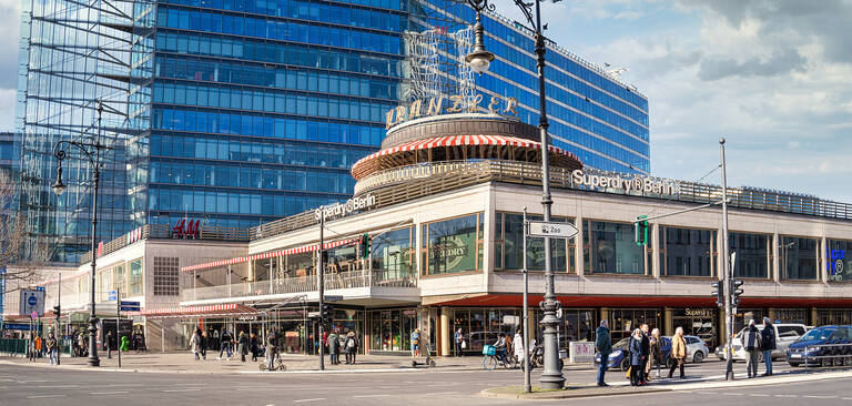 Das berühmte Café Kranzler mit den Gebäuden des 