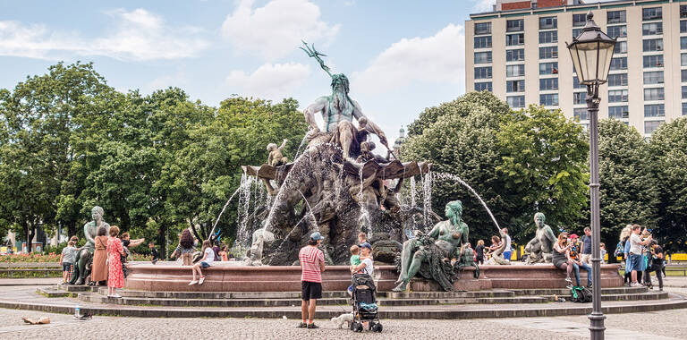 Der Neptunbrunnen in Berlin-Mitte gilt als das Meisterwerk von Reinhold Begas.