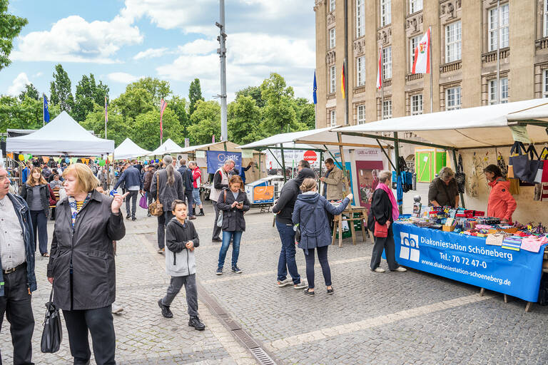 Auch in diesem Jahr wird vor dem Rathaus Schöneberg gefeiert.
