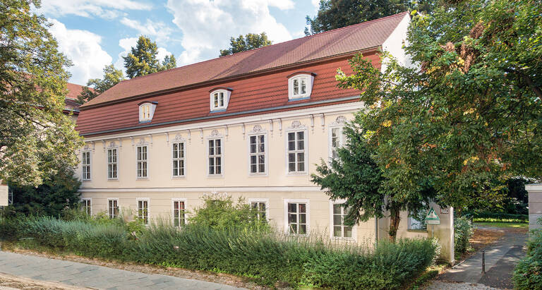 Schoeler Schl&ouml;sschen an der Wilhelmsaue 126, 10715 Berlin.