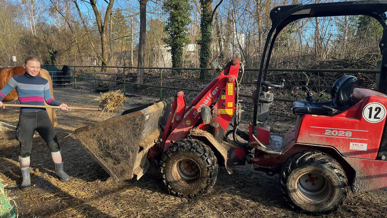 Der alte Hoflader fällt immer wieder aus. Foto: KJRFV Zehlendorf