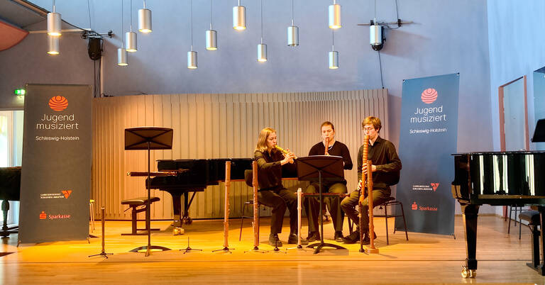 Blockflötentrio, unterrichtet von Gaby Bultmann, beim Landeswettbewerb Jugend musiziert. Foto: G. Bultmann