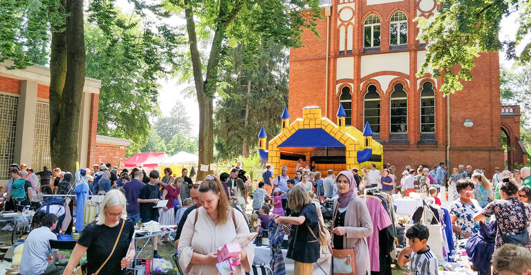 Am 14. Juni findet das nächste Stadtteilfest rund um das Rathaus Wannsee statt.