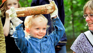 Spaß beim Weitwurf. Foto: Waldschule Zehlendorf