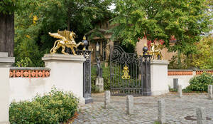 Am UNESCO-Welterbetag wird eine kostenlose F&uuml;hrung durch den Glienicker Schlossgarten angeboten.
