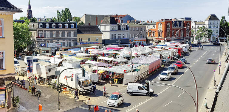 Parkraum, Marktstände und Aufenthaltsqualität sind die drei Faktoren, die für die unterschiedlichen Interessensgruppen rund um den Kranoldplatz eine Hauptrolle spielen.
