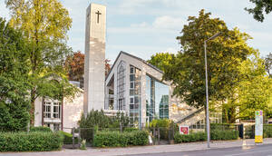 Die Baptistenkirche in Wannsee l&auml;dt zu klassischen Konzerten ein.