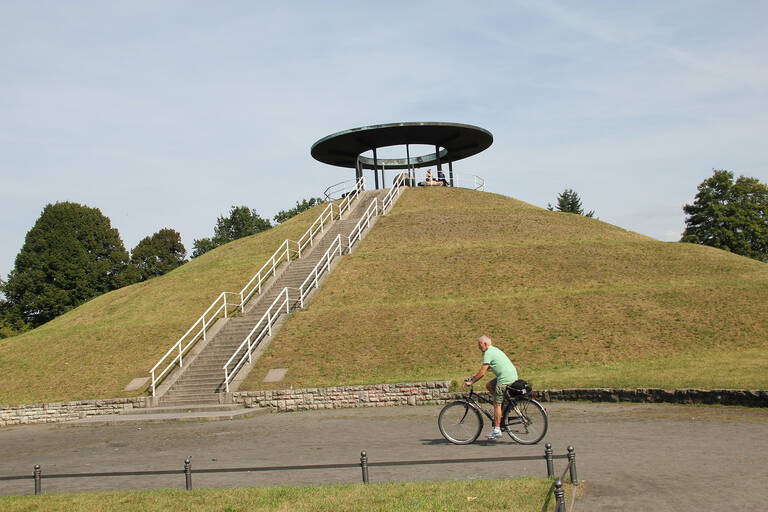 Der Fliegeberg erinnert an Otto Lilienthal.