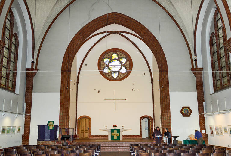 Gotteshaus und Kulturort: Die Petruskirche in Lichterfelde Ost.