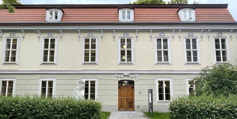 Im Schoeler-Schlösschen wird ein buntes Sommerferien-Programm angeboten. Foto: BACW