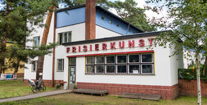 Kieztreff &bdquo;Frisierkunst&ldquo; in der Waldsiedlung Zehlendorf.