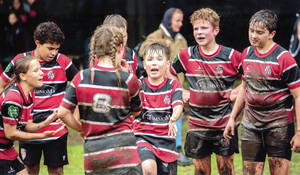 Spielbegeisterung Rugby auch bei Regen. Foto: BRC