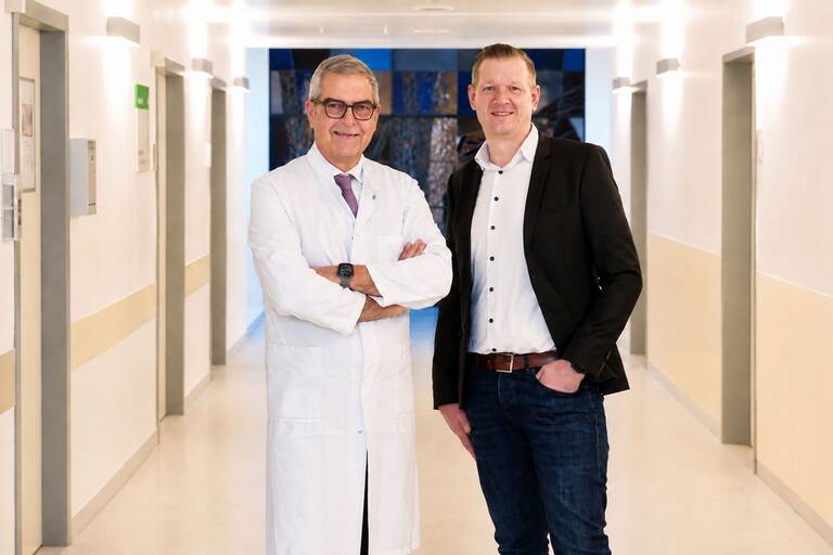 Prof. Michael Abou-Dakn und Florian Kell schaffen die größte Klinik für Gynäkologie und Geburtshilfe in katholischer Trägerschaft in Berlin und Brandenburg. Foto: Dirk Pagels